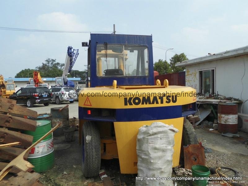 Komatsu Forklift FD100T (10T) 3