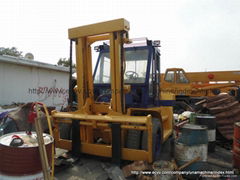 Komatsu Forklift FD100T (10T)