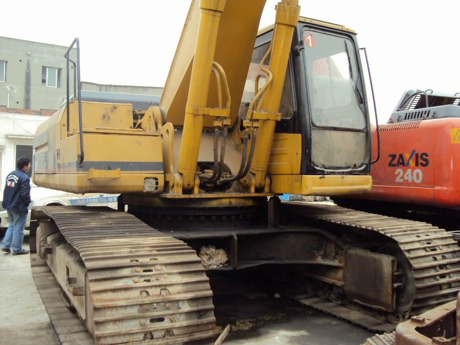 cat used  330B  excavator 5