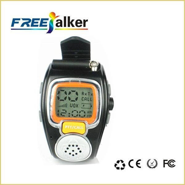 Well-designed 462MHz-467MHz Freetalker Watch Walkie Talkie(Up to 6km of Range)