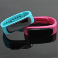 Bluetooth smart bracelet with bluetooth portable earphone 11