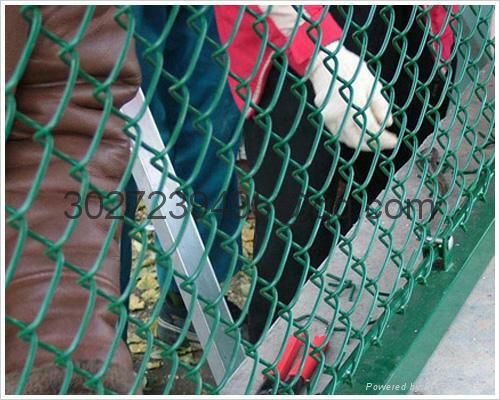 PVC coated chain link fence (diamond wire mesh) 3