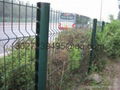 High quality PVC coated welded wire mesh fence 2