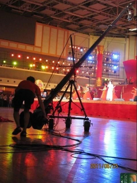 Jimmy jib camera crane  5