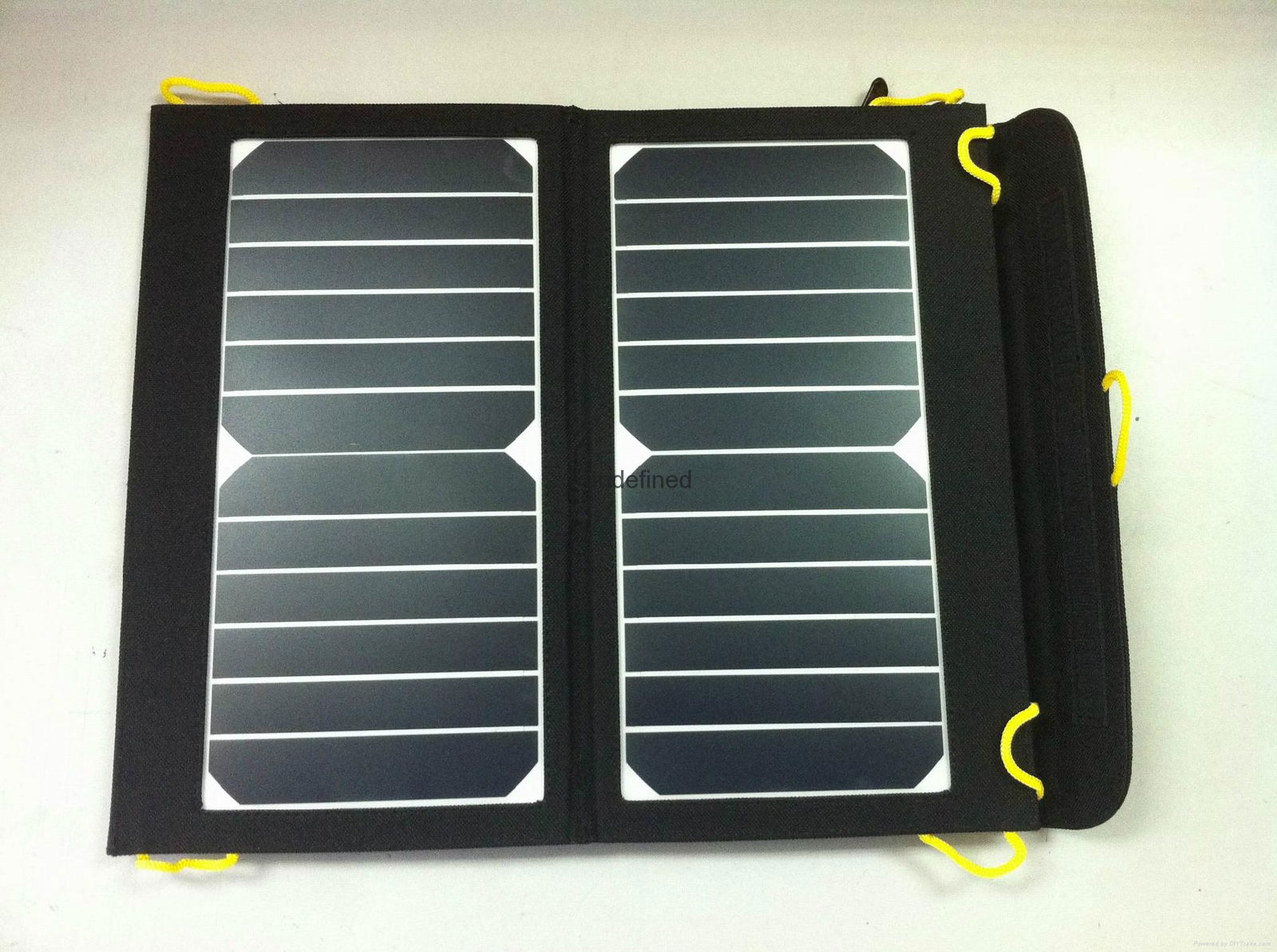 13W Portable solar charger