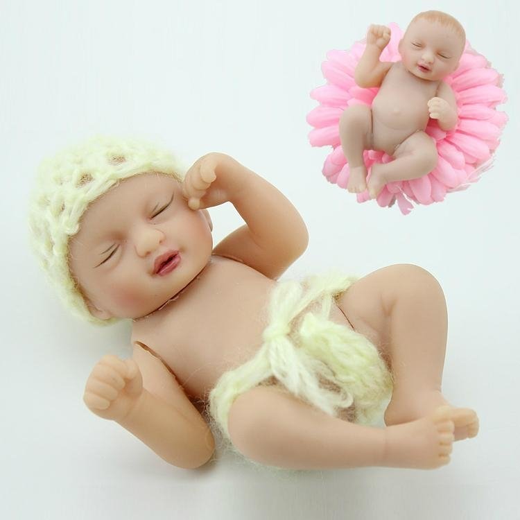 Newest design vinyl 4 inch baby dolls palm hand doll toy small vinyl reborn baby 5