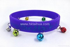 silicone bracelct with bell