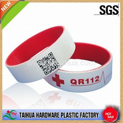 spray silicone bracelet