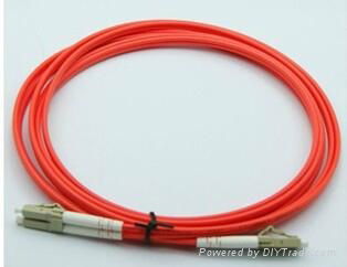 Hot selling waterproof Tensile Strength  fiber optic  patch cord  3