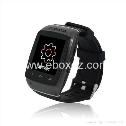 Smart bluetooth watchSync SMS Sync Facebook、Twiter、email and calendar 3