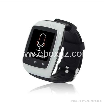 Smart bluetooth watchSync SMS Sync Facebook、Twiter、email and calendar 2