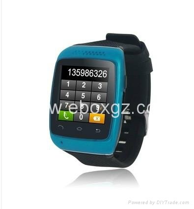 Smart bluetooth watchSync SMS Sync Facebook、Twiter、email and calendar 4