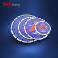 Diamond saw blade for cutting concrete