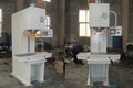 Single column hydryulic press