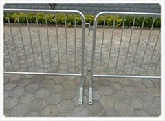 Crowd control barricade