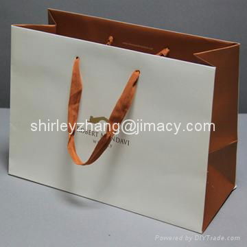 Gift Paper Bag for Daily Use and Add Promotion, Made of White Card Paper 