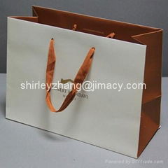 Gift Paper Bag for Daily Use and Add Promotion, Made of White Card Paper