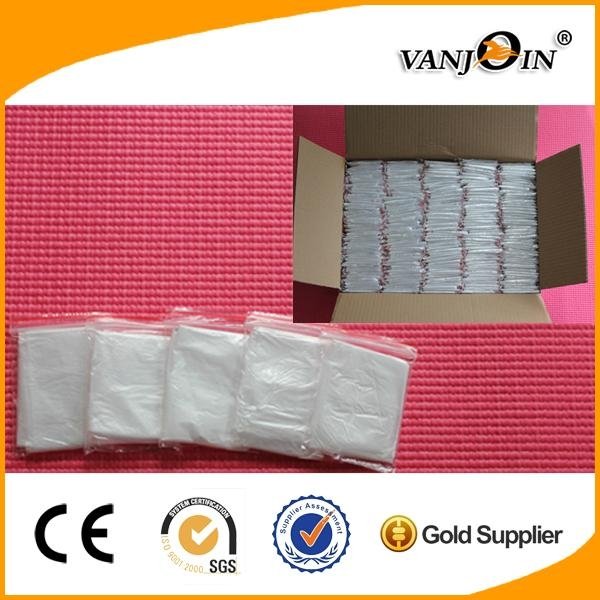 0.4g-2.5g Disposable Plastic Gloves in Different Packing 2