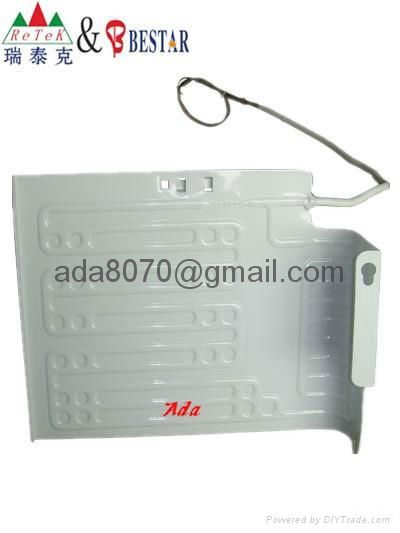 Refrigerator roll bond evaporator