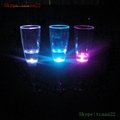 2014 fashion led flashing champagne cup with light 1