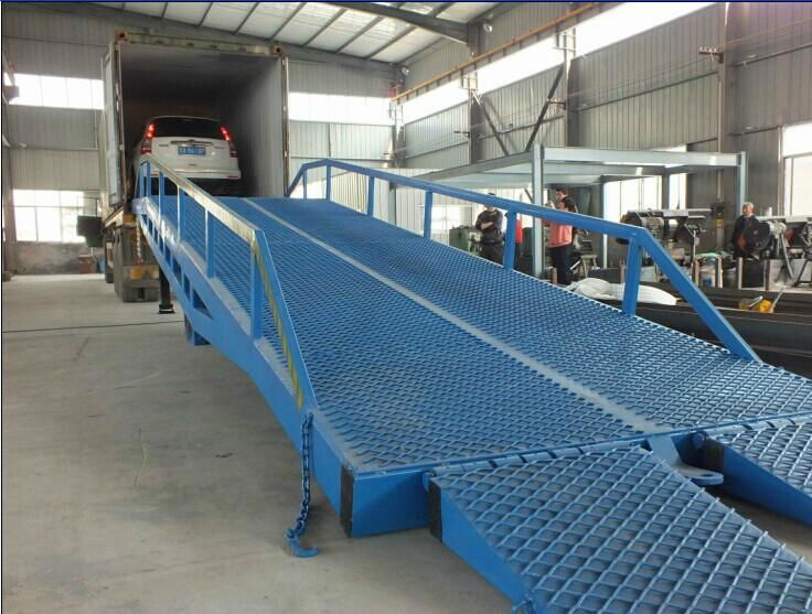 China 6000-15000 capacity hydraulic mobile yard ramp 3