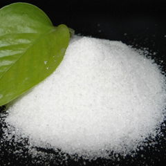 White powder flocculant polymer