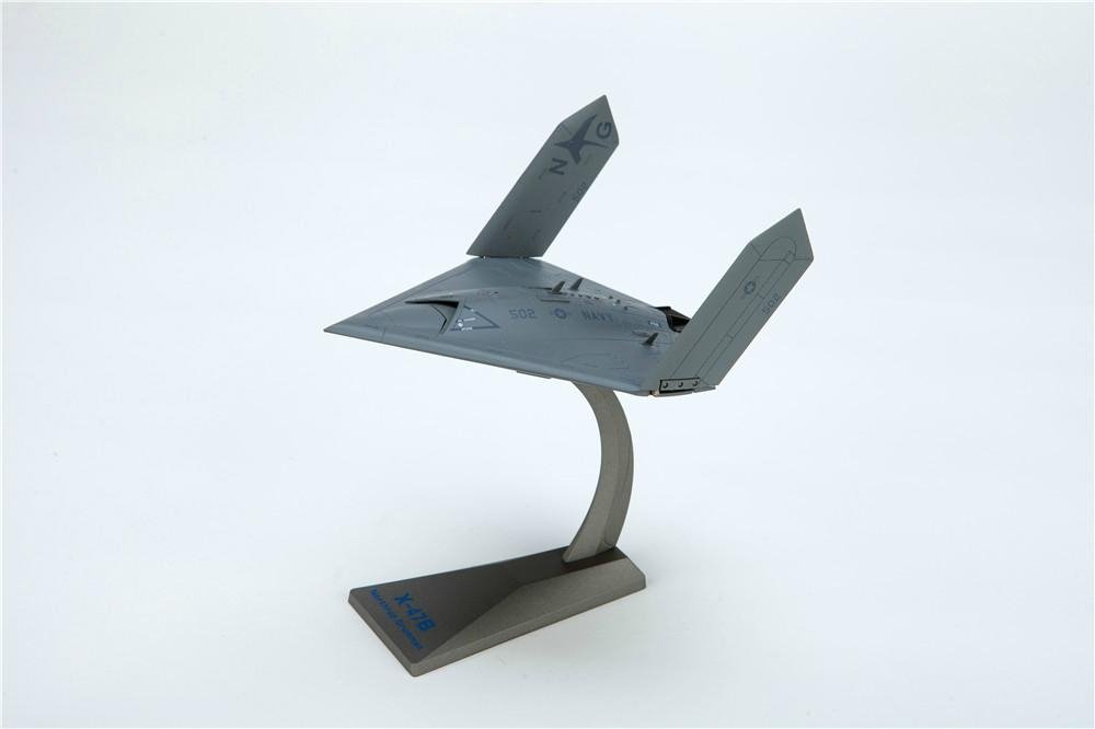 X47B UCAV model airplane scale model 2