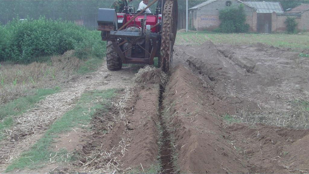 farm machine hot sale tractor disc ditcher 3