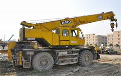 wheeled crane