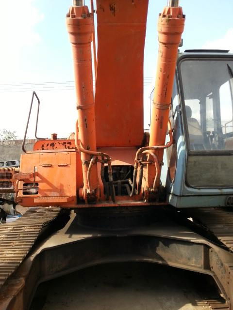 crawler excavator 2