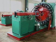 Braiding machine