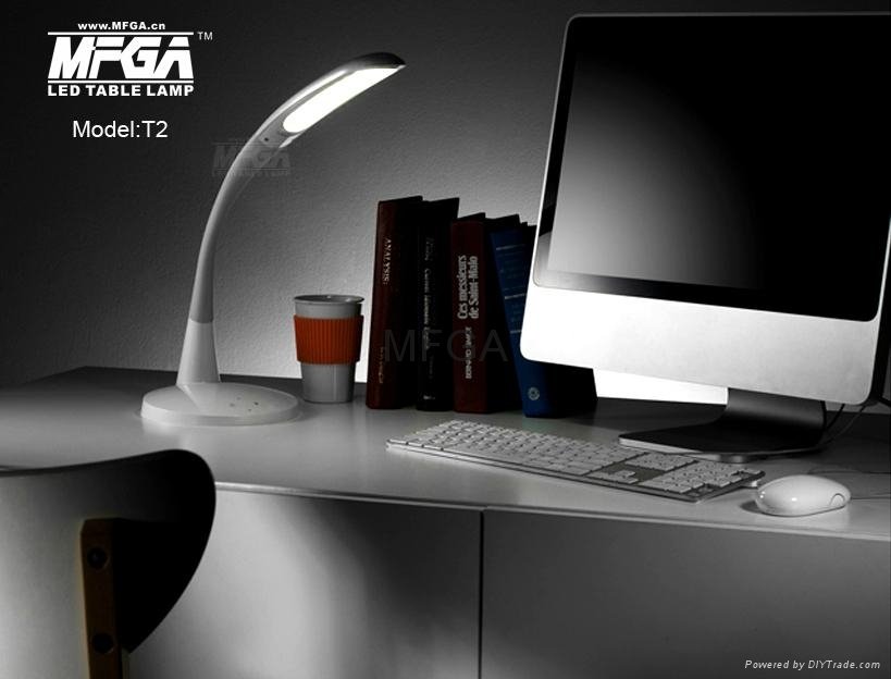 DC12V flexible arm LED table lamp with touch dimmer and 3-C light modes  4