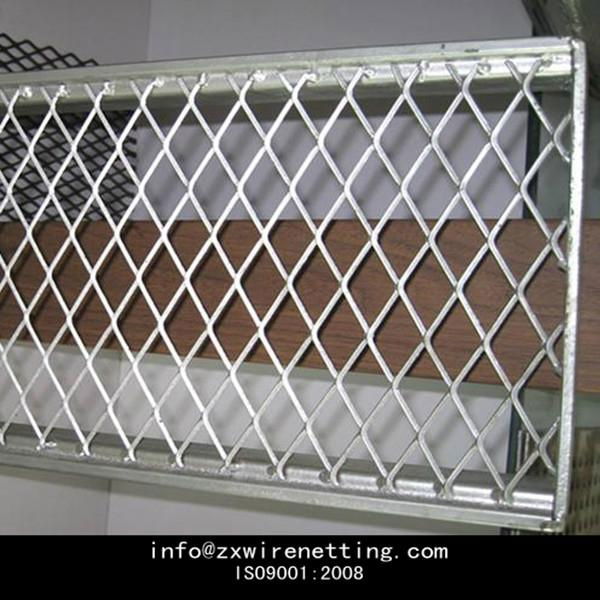 powder coated expanded metal fence