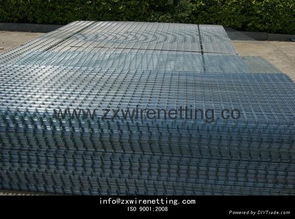 pvc coated wire mesh fence 2
