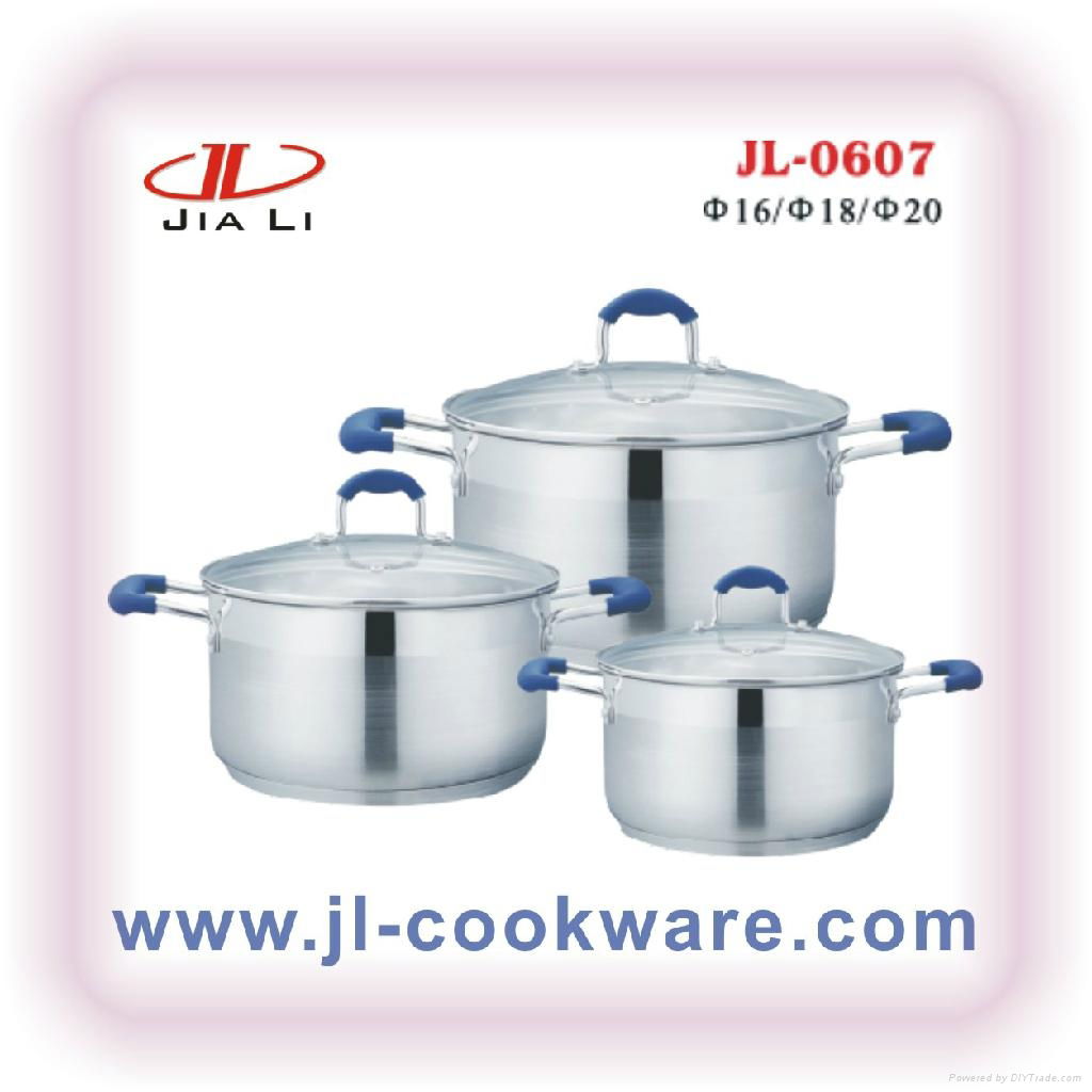 cookware set with silicone combined handle 3