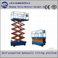 Self-propelled hydraulic lifting