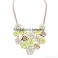 Fashion necklace luxury  flower crystal necklace 2014  