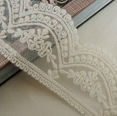 2014 new design embroidery dubai laces trim