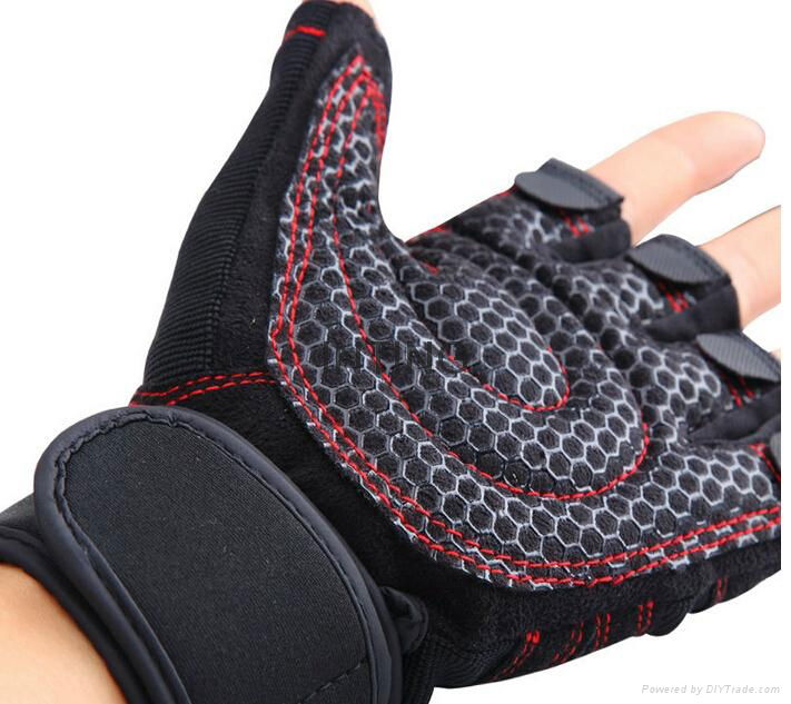 2014新款運動防滑加長護腕手套 4