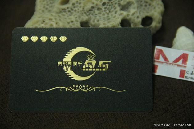 Brushed gold membership card 3