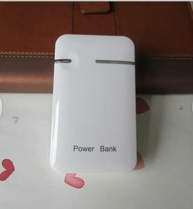 power bank power supply mobile phone charger 7800 mAh  with white green and  2