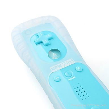 2in1 MotionPlus Remote and Nunchuk Controller for Wii/WiiU Light Blue USD11.50 2