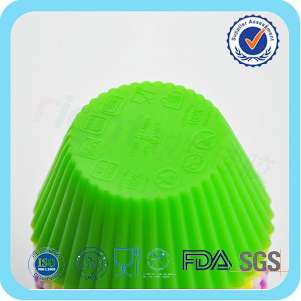 silicone cupcake mold  2