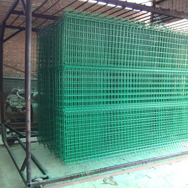 Welded Panels Fencing checked by CCIC 4
