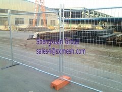 2015 Temporary construction fence panels