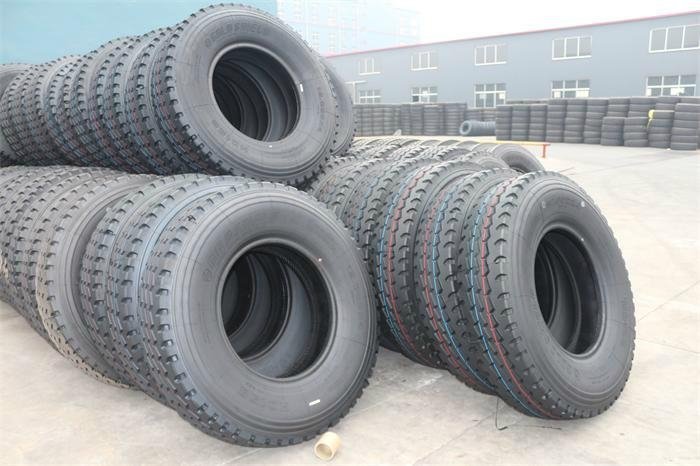 China strengthened truck tyre 3