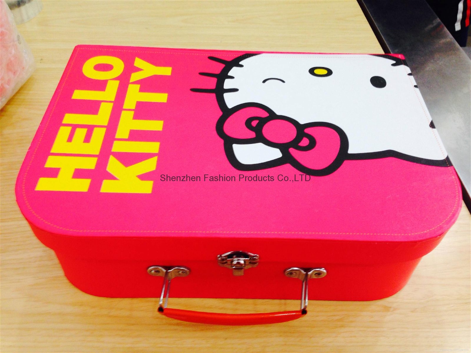 Hello kitty  cardboard suitcase for baby