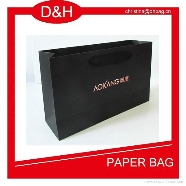 black-card-shopping-paper-bag 4