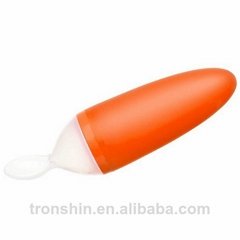 Silicone Injection Molding Food Feeding Dispensing Spoon with Storage Cap