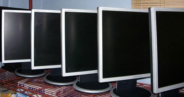 LCD MONITORS